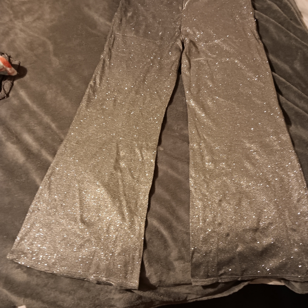 BLING WIDE LEGGED PANTS SIZE 9